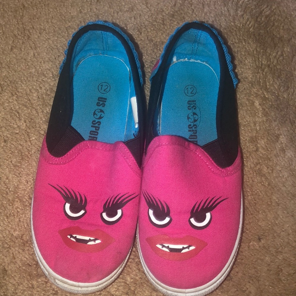 Girls slide on sneakers